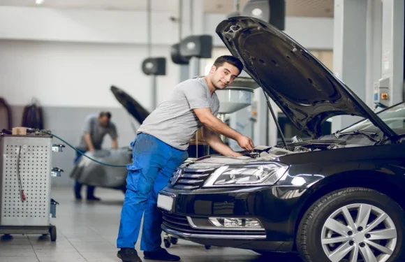Is Your Engine Sweating? Why Hot Weather Escalates Small Radiator Problems